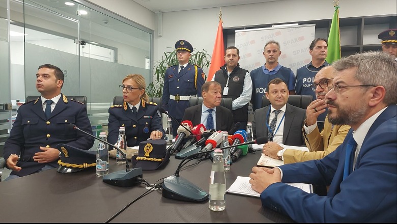 Mashtrim me bursa online, SPAK-u: Zhvatën 10 mln euro nga italianët, duke përdorur pandeminë 1666773630 de2116fd729c42659b3d2ba189a5f493