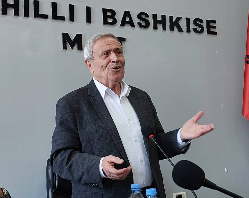 Ekskluzive/ Rrëfimi i padëgjuar i Namik Dokles në Mat: Si më morën peng për 6 orë djalin në 1996 310872204 811916143353409 1535252612718440231 n