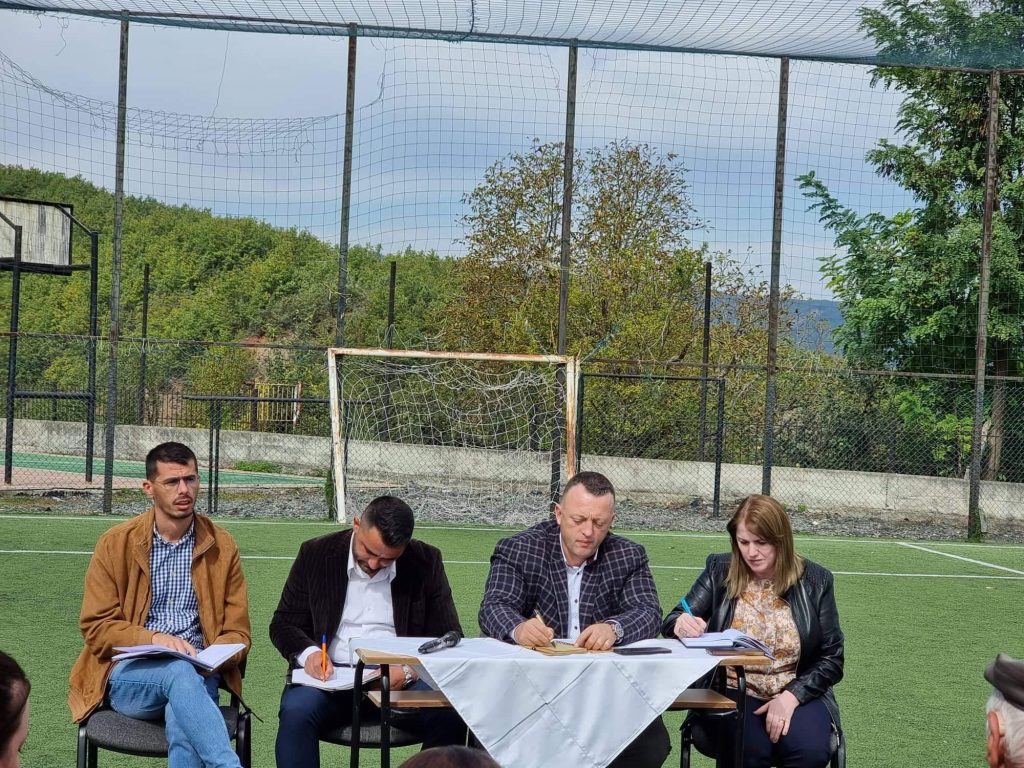 Bashkia Mat nis dëgjesat publike për projektbuxhetin 2023 311451481 471475851686726 6577168220730385146 n