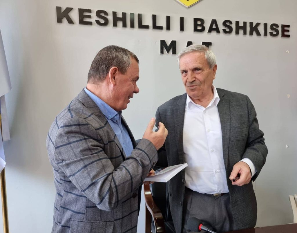 Ekskluzive/ Rrëfimi i padëgjuar i Namik Dokles në Mat: Si më morën peng për 6 orë djalin në 1996 3 311967229 609099610998186 3305727532372114152 n