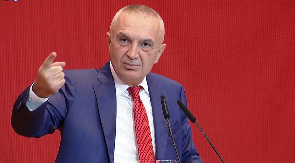 Meta citon Papa Françeskun: T’i japim shqiptarëve lirinë e grabitur 635cfe853e7eaScreenshot 13
