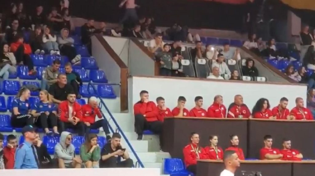Nis kampionati Europian i Peshëngritjes për të rinj Capture 57