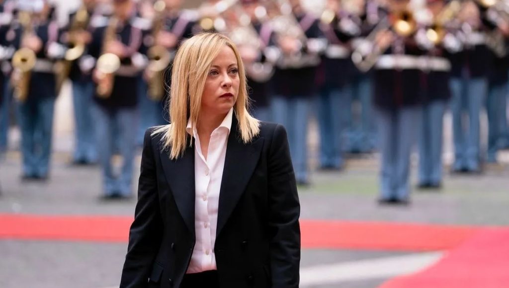 Fjalimi i parë si kryeministre, Meloni në Dhomën e Deputetëve: Sa vlerësim që të jesh e para grua Capture 91