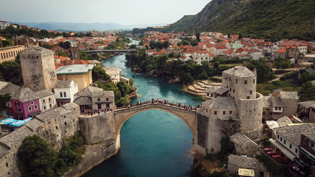 Ja pse Bosnje Hercegovina ka 14 qeveri dhe 136 ministra Mostar 2 Bosnia Herzegovina HalalBooking.com 1