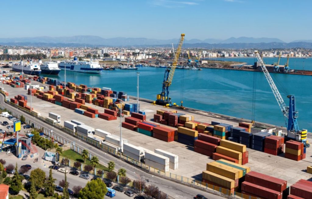 Durrës/ Kapen rreth 500 mijë euro të padeklaruara në një autobus që vinte nga Italia PORT I DURRESIT