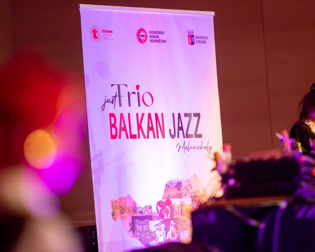 Koncerti i veçantë/ Banda muzikore “Just Trio” sjell albumin e parë “Melancholy” 3 WhatsApp Image 2022 10 18 at 9.33.52 AM