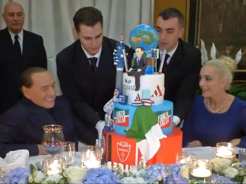 Silvio Berluskoni feston ditëlindjen berluskoni