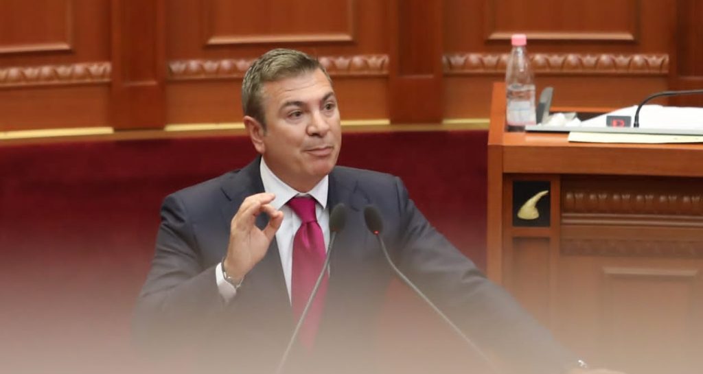 Gjiknuri: Të flasë PD për temën e energjisë është si të flasë varrmihësi për shëndetin e kufomës gjiknuri111