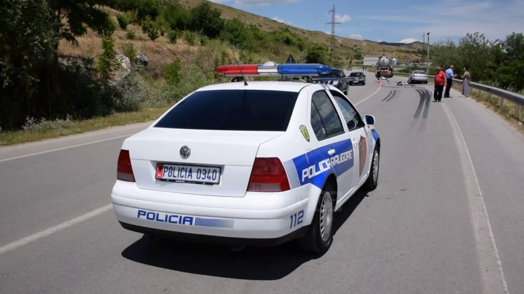 Aksidentohet 28-vjeçari në Korçë, dërgohet në gjendje të rëndë në Tiranë maxresdefault 1