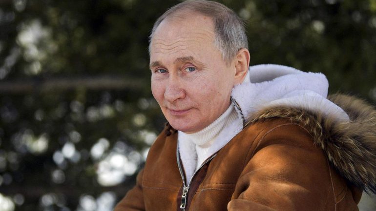 Putin feston nesër 70-vjetorin, ‘nën izolim’ dhe i frikësuar për shëndetin e tij methode times prod web bin 95749238 44ac 11ed abc9 d0d53e948d21 770x433 1