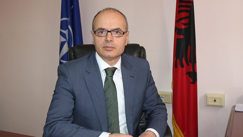 Akuzat për paratë ruse, Koçi: Drejtësia të hetojë me urgjencë Kryemadhin petro