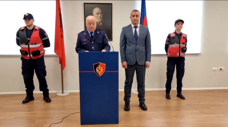 12 gra punonin në “shtëpinë e barit” në Shkodër policia1 770x430 1