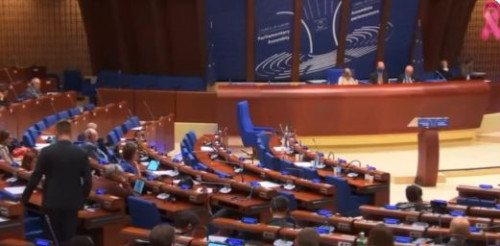 “Kosova është Evropa”- Deputeti ukrainas flet shqip në Asamblenë e KiE: Njiheni këtë shtet sambaleja e kie 500x246 1