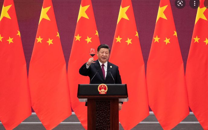 Xi Jinping ose ri-ngritja e Maos II në krye të Kinës xi ping