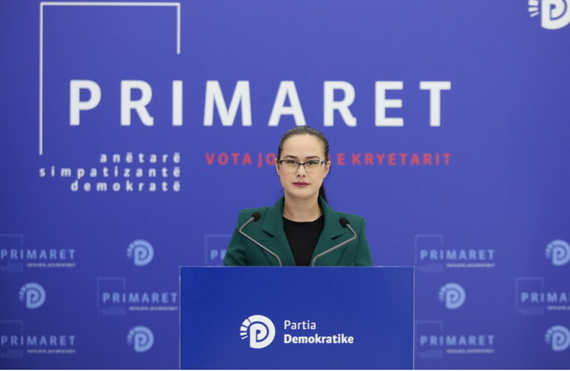 Primaret në PD/ Mjekja Nada Daullja shpall kandidaturën për Bashkinë e Vlorës 640 0 1668253410xcapturepng 166