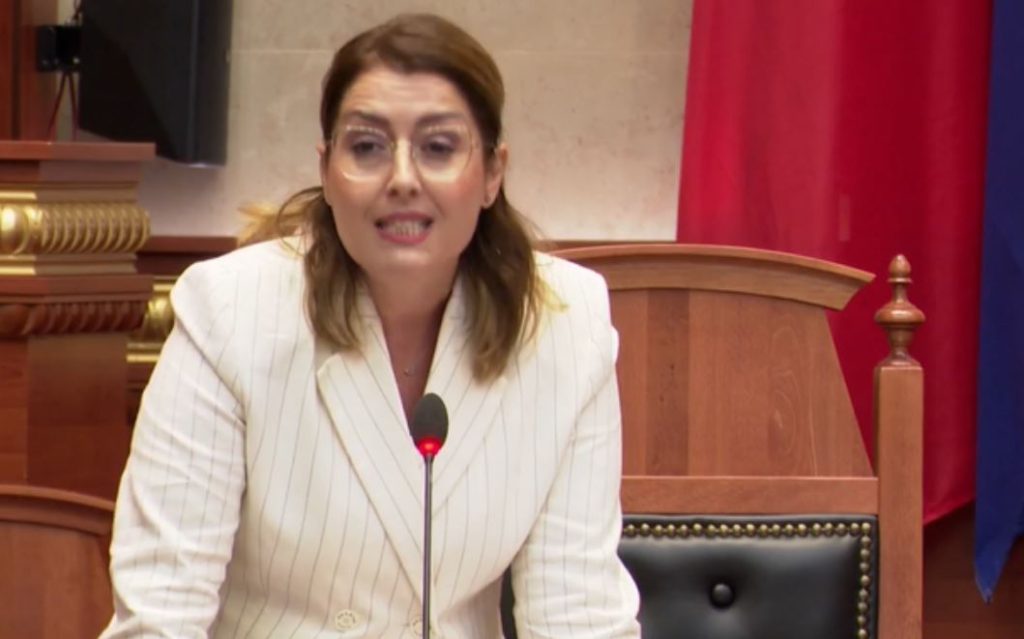 “Aleanca e rublave”, Manastirliu i përgjigjet Vokshit: Kërkoni rrëzimin e qeverisë me dhunë Capture 46