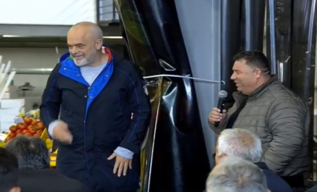 Kryeministri Rama me sipermarresin ne Lushnje