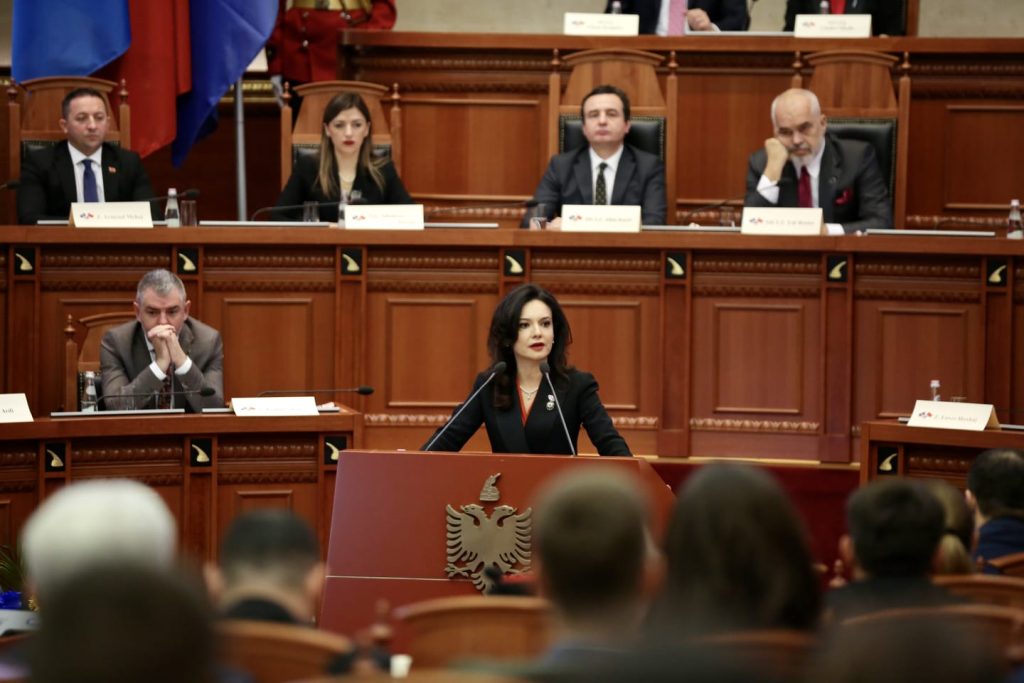 Regjimi i vizave për Kosovën, Spiropali: Është absurd, në të dyja anët e Drinit do valëvitet flamuri i BE WhatsApp Image 2022 11 27 at 12.01.41