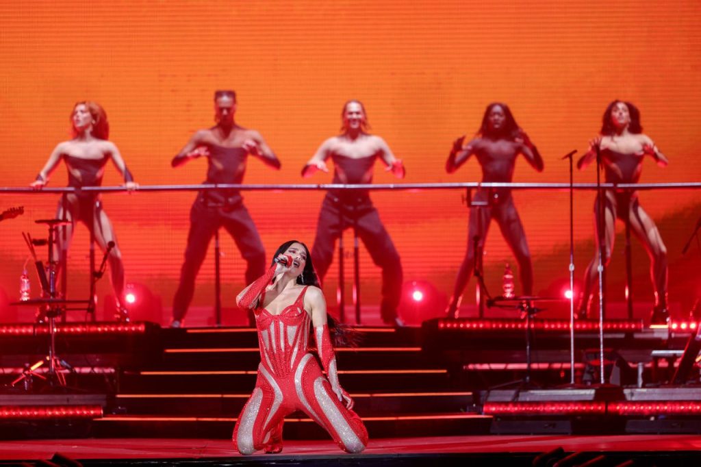 Dua Lipa, një dua (lutje) për Shqipërinë 4 WhatsApp Image 2022 11 29 at 12.42.00