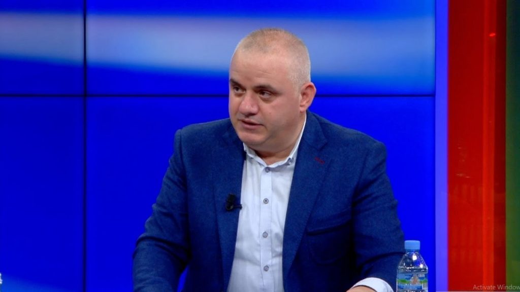 Artan Hoxha plas deklaratën e fortë: Një shqiptar është vrarë në një resort luksoz dhe askush nuk thotë asgjë artan hoxha 1