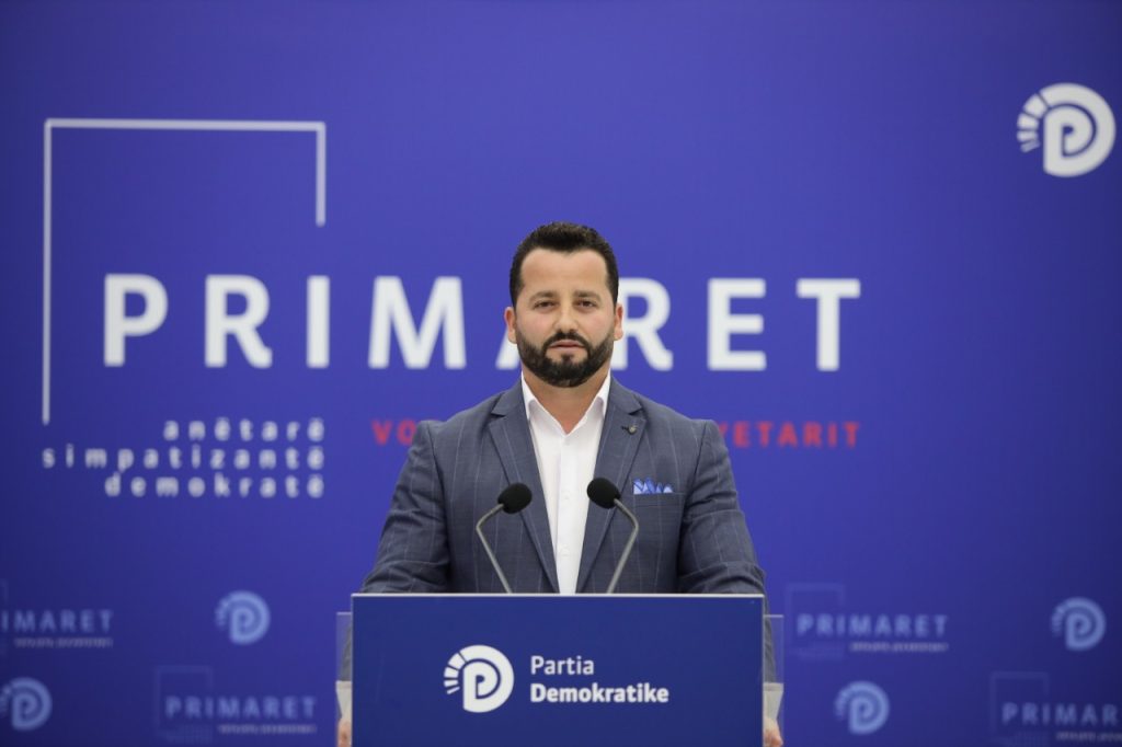 Primaret për bashkinë e Mirditës, Artur Lazri paraqet kandidaturën: Puna e parë, bashkimi i PD f607418b 6e26 4cb5 8158 97975bb9d86c