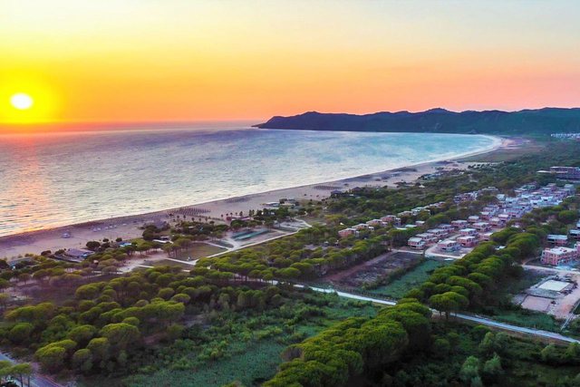 Qeveria i kalon privatit 90 mijë m2 tokë shtet për një resort në Gjirin e Lalëzit lalz