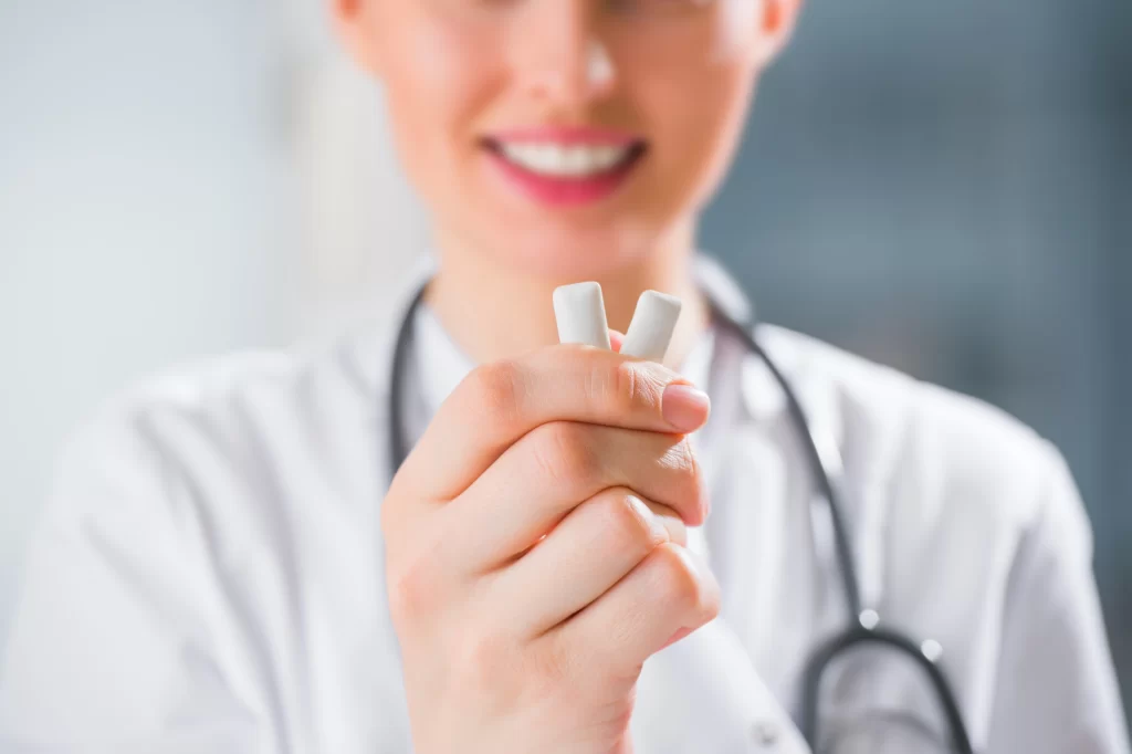 swallowing nicotine gum image