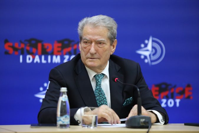 “Rama i sëmurë nga spiunofobia”, Berisha: Viktima tjetër do të jetë Vali Bizhga… 01087bdf 6550 42b3 81b7 0727b0fb7168 675x450 1