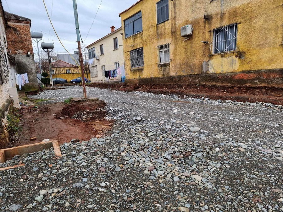 Malaj/ Vijon puna për sistemimin e lagjes “Drita” në Burrel (Foto) 1 318137297 480761970827921 8508249622080062860 n