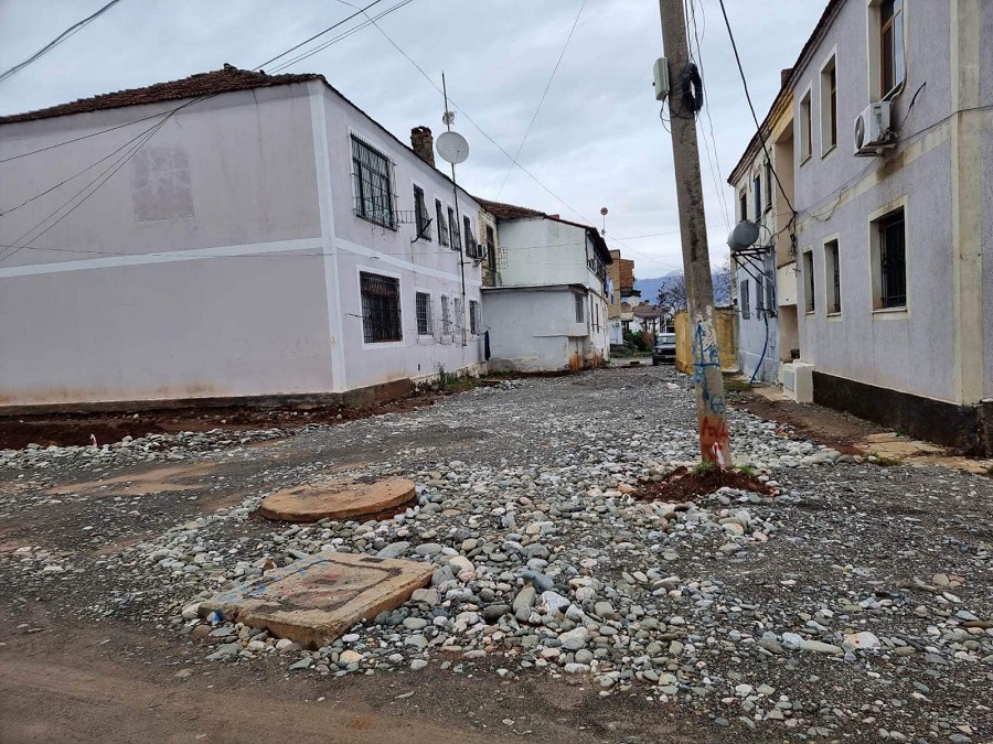 Malaj/ Vijon puna për sistemimin e lagjes “Drita” në Burrel (Foto) 3 319666641 539133311430205 7515216584265940863 n