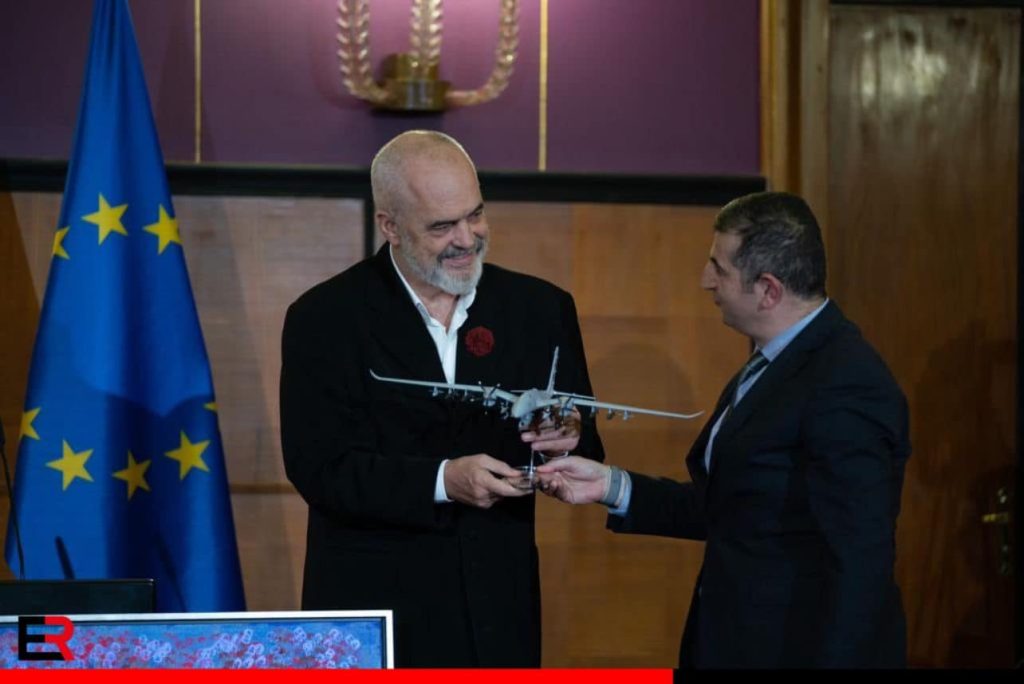 Rama ndan foto nga ceremonia e nënshkrimit të marrëveshjes për dronët Bayraktar në Shqipëri 321423308 634003798481073 5401020214119019929 n