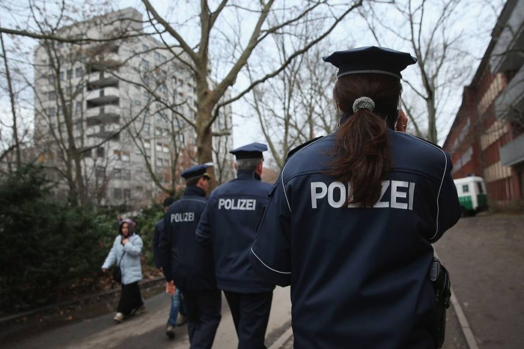Grusht shteti në Gjermani. Forca ekstremiste planifikuan një pushtim të Parlamentit federal 639044d43a6be639044d43a6bf1670399188639044d43a6bc639044d43a6bd