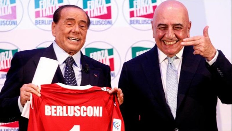 ‘Keni një autobus me pr*stituta nëse fitoni me Milanin dhe Juventusin’, Berlusconi motivon ekipin e tij 800 0 6399e359a6dc9