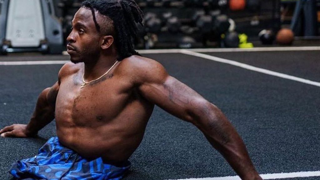 VIDEO/ Pa këmbë, por 24-vjeçari fiton në MMA GV4D7MRT2ZCUDGNSWH3CHYWDME