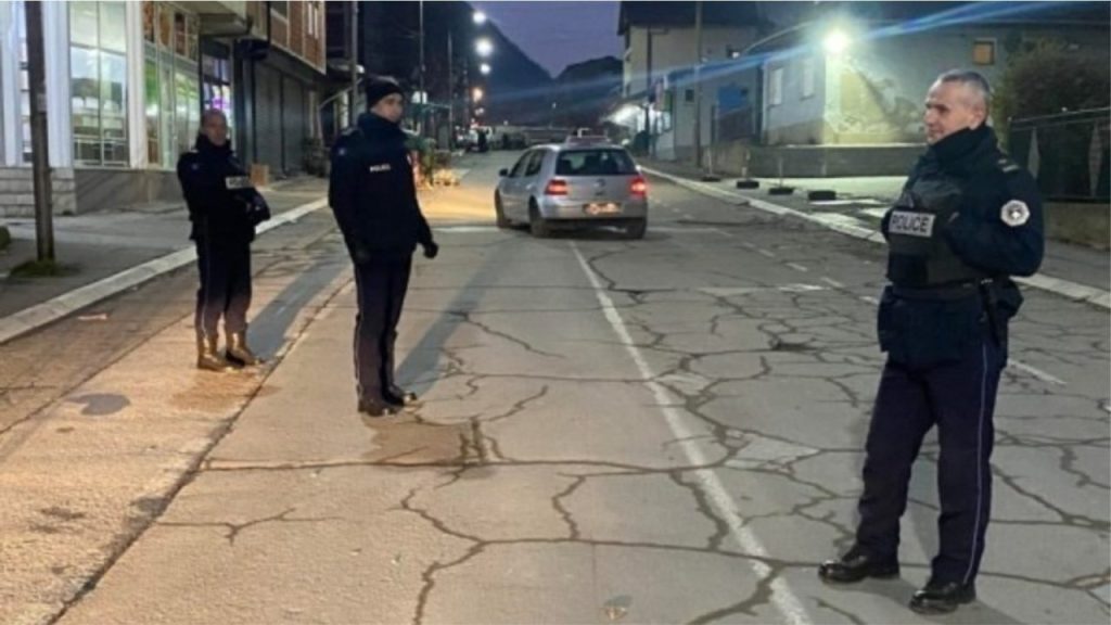 Shtohen levizjet e policise dhe te EULEX it afer barrikades ne veri te Mitrovices 1280x720 1