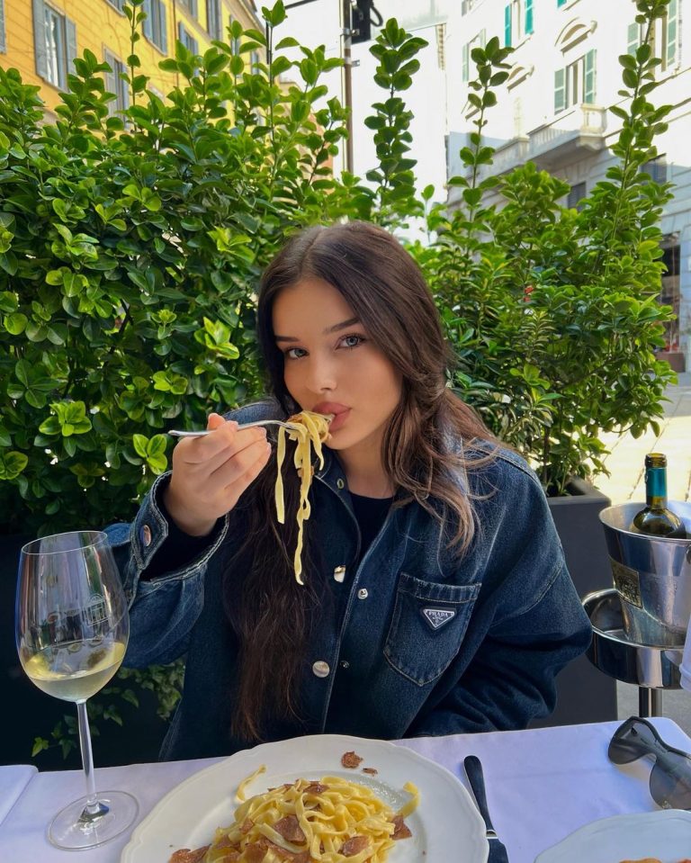 unknown 310539466 819761265828003 2662989416420151702 n 768x959 1