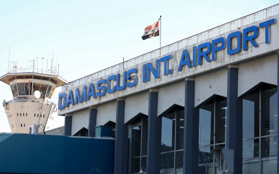 Katër të vdekur nga sulmet izraelite në Siri, aeroporti i Damaskut jashtë funksionit 000 32CB2M8 e1654940323407