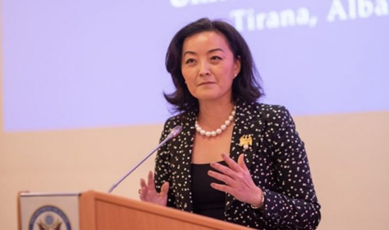 Ambasadorja Yuri Kim shkon në Gjykatën Kushtetuese Yuri Kim 760x450 1