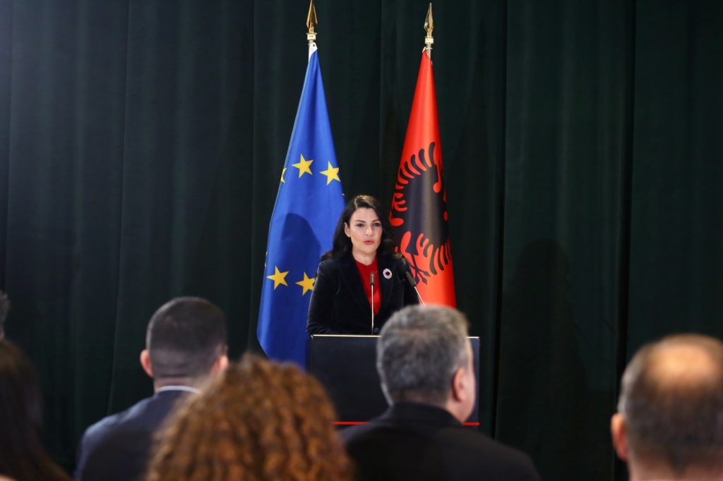 Nga Korridori Blu tek bypass-i Elbasanit, Balluku prezanton projektet e rëndësishme infrastrukturore që nisin së shpejti belinda balluku