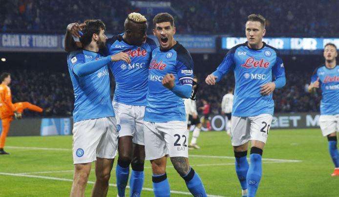 Napoli turpëron Juventusin 5-1, vijon në krye të kampionatit napoli