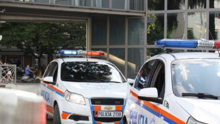 Sherri mes policëve në zonën e ish-Bllokut, AMP nis hetimet policia 1 770x433 1