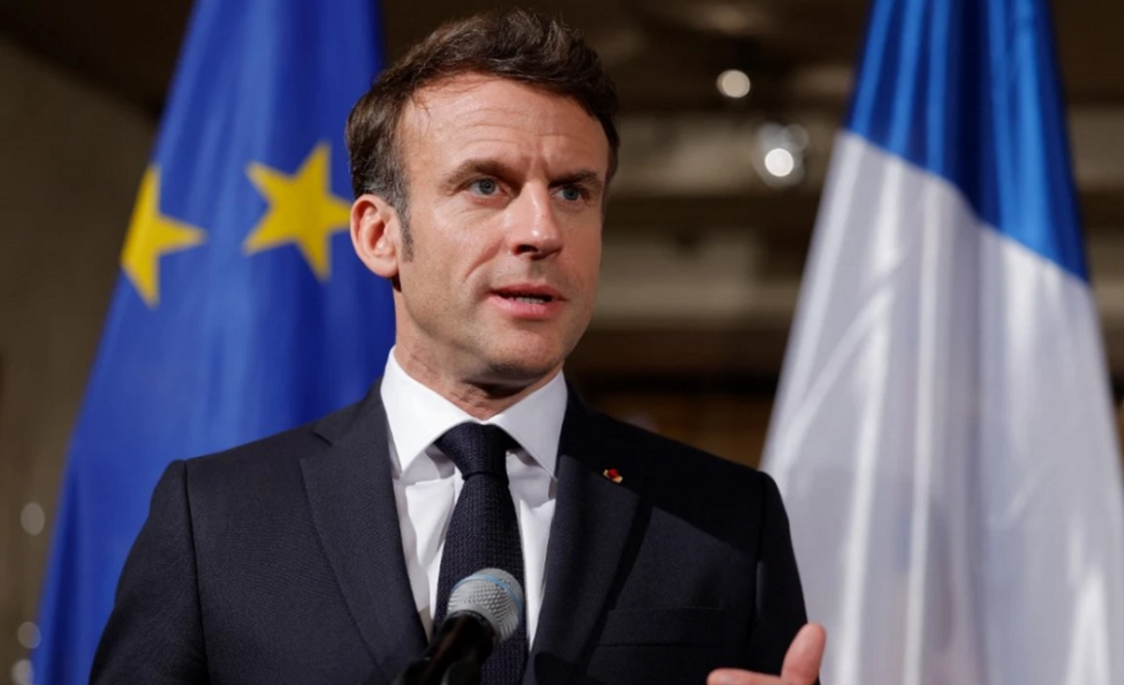 Macron 2