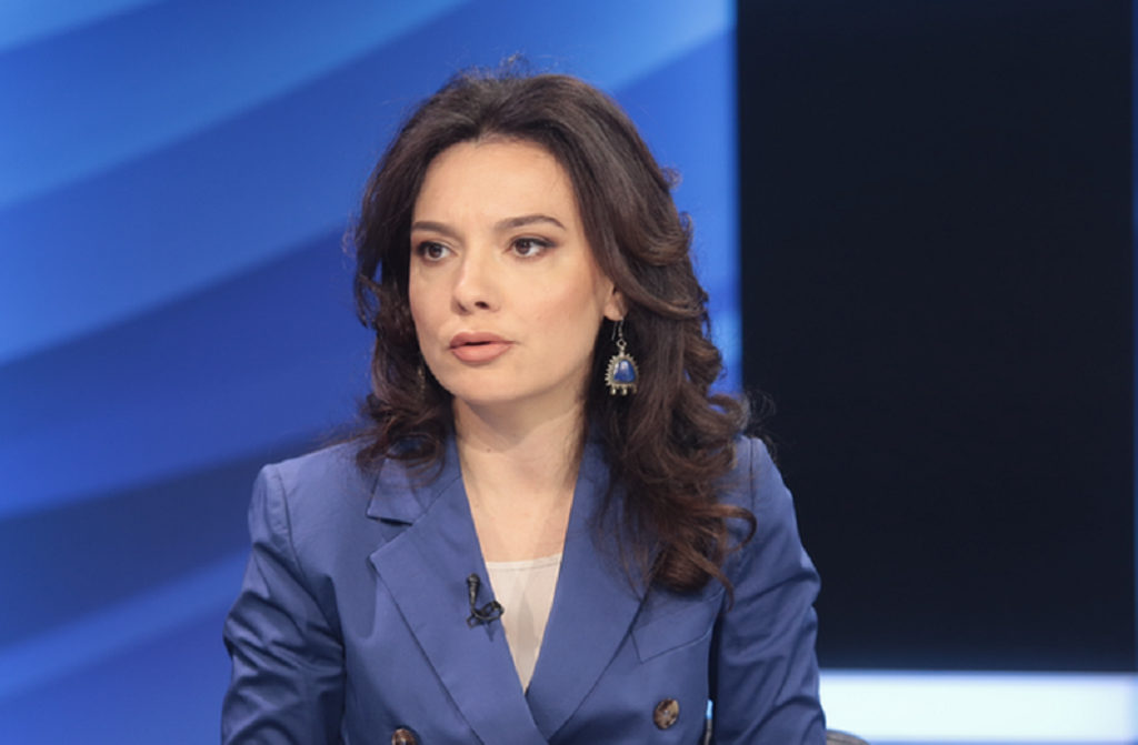 elisa spiropali