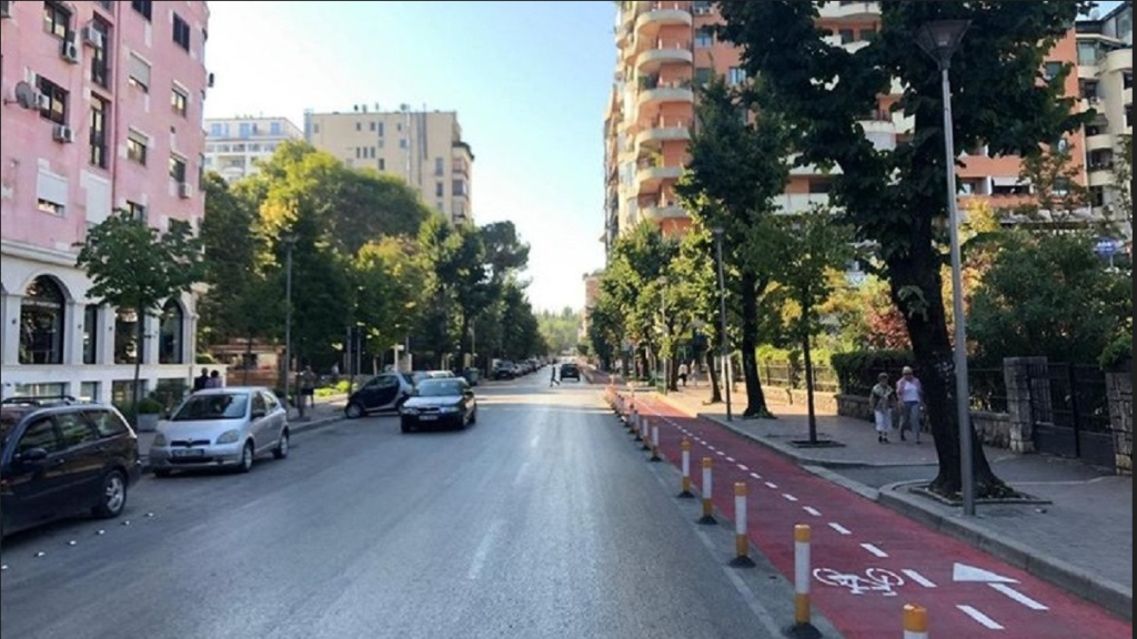Keqpërdoruesit e Ibrahim Rugovës në Tiranë q12321
