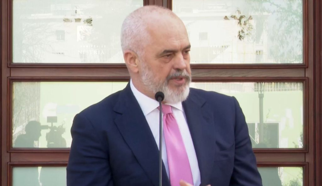 Shpërblimet para 14 Majit po shkelin Kodin Zgjedhor? Kryeministri Rama: Askush s’na ndalon Capture 134