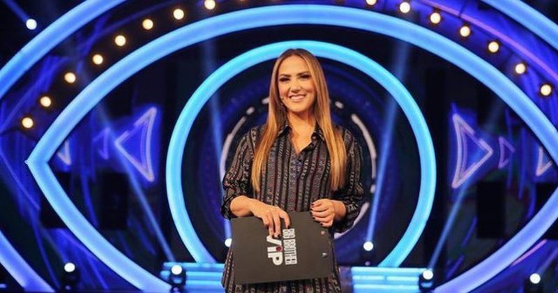 “Sot nis një Big Brother i ri”/ Arbana jep lajmin e papritur: Brenda shtëpisë do të ketë… D5F68C26 838A 40CC 8EA7 B7A0C9FCA213