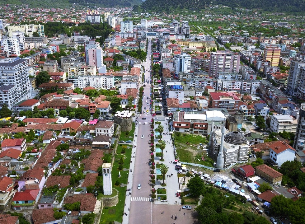 Tenderi për rrugën “11 Nëntori”, Bashkia Elbasan: Gjithçka konformë ligjit! Akuza e PD, gënjeshtër për qëllime elektorale elbasan