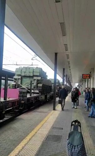Italia i nis me tren dhjetëra tanke Ukrainës 1 0 500 1681638609x3 143 1
