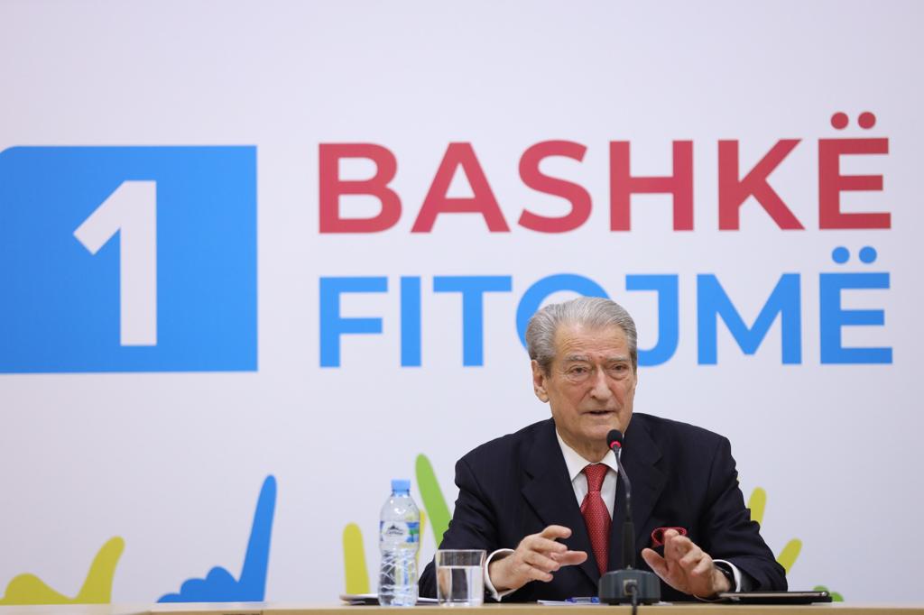 Berisha: Ramës i është “kallë data”, qëkur doli nga spitali, i ka ngelë “zora e trashë” në gojë 162b36e9 1519 4cb4 b819 a5183ea071c4