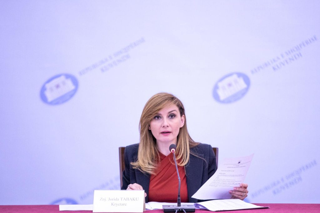 Deputetja e PD-së, Tabaku: Faturën e rritjes së pagave e paguajnë po shqiptarët 342213933 116293181439508 7634377767967925404 n